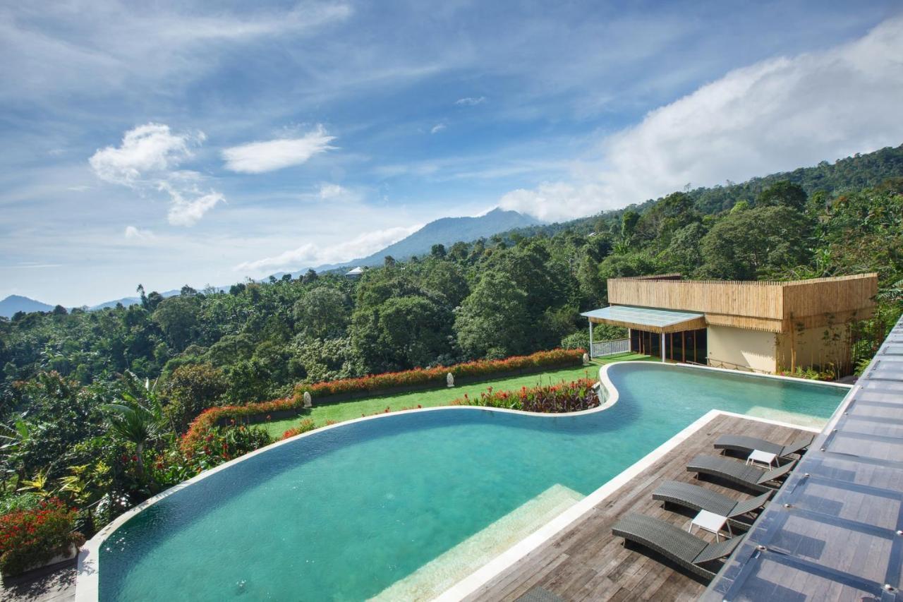 Giriwood Hotel & Villa Munduk エクステリア 写真