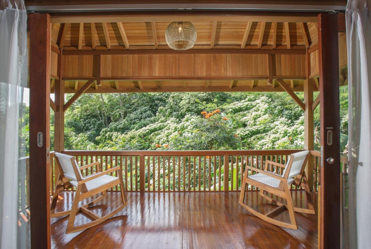 Giriwood Hotel & Villa Munduk エクステリア 写真