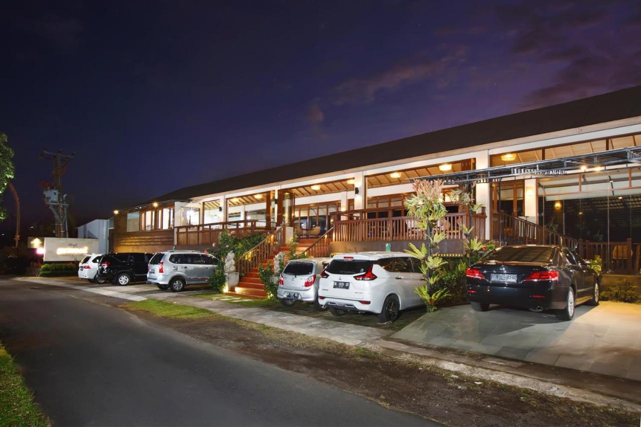 Giriwood Hotel & Villa Munduk エクステリア 写真