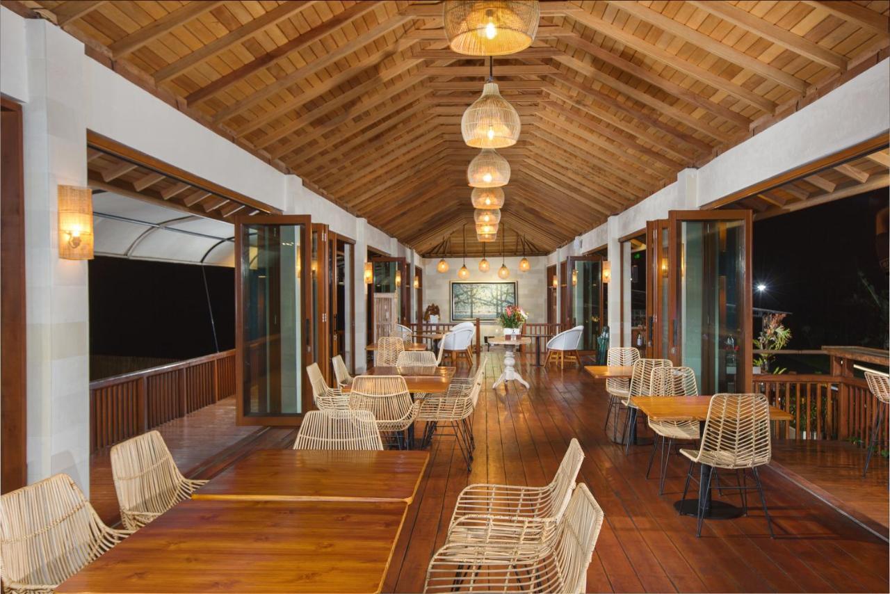 Giriwood Hotel & Villa Munduk エクステリア 写真